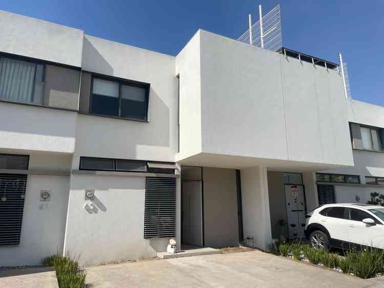 casa en venta avenida camino real a colima la tijera san pedro tlaquepaque jalisco pLtli2P